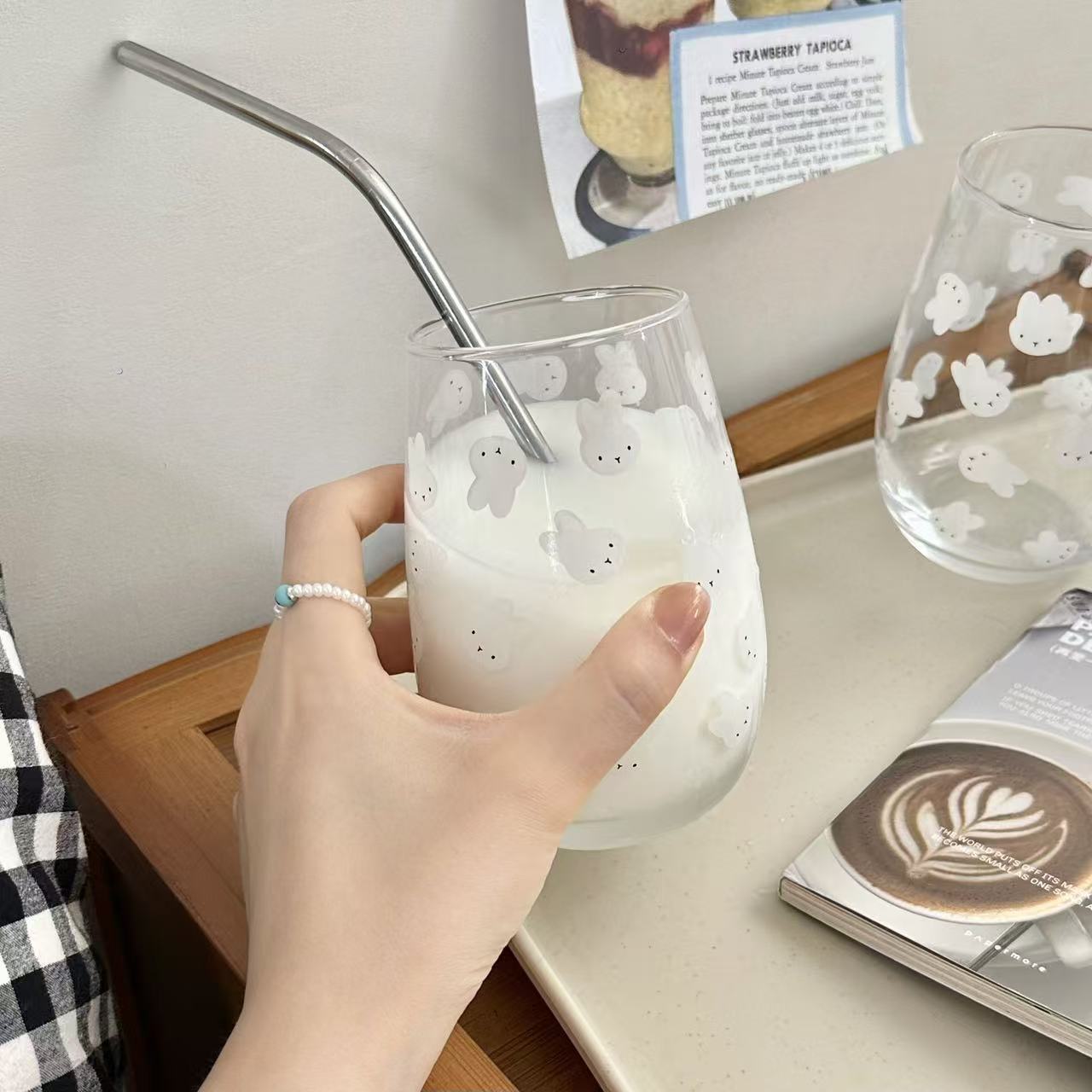 Lindo vaso de vidrio con estam - Coffee Tea & Company reseña y precio
